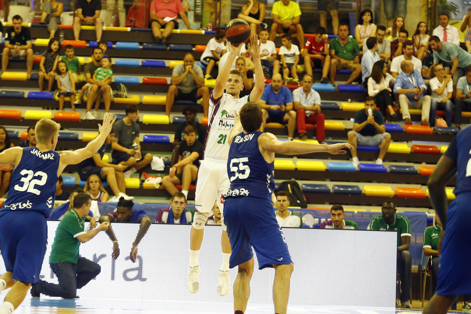 Los cinco años de Adam Waczynski en el Unicaja, en fotos