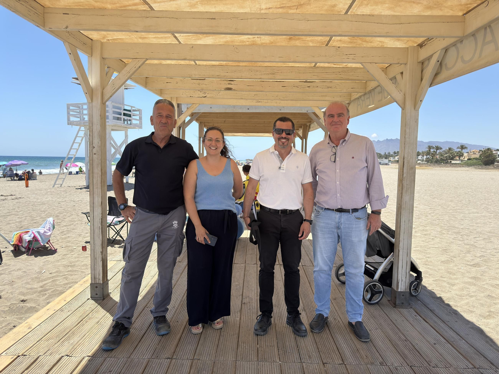 Presentación del nuevo equipamiento para la accesibilidad de las playas