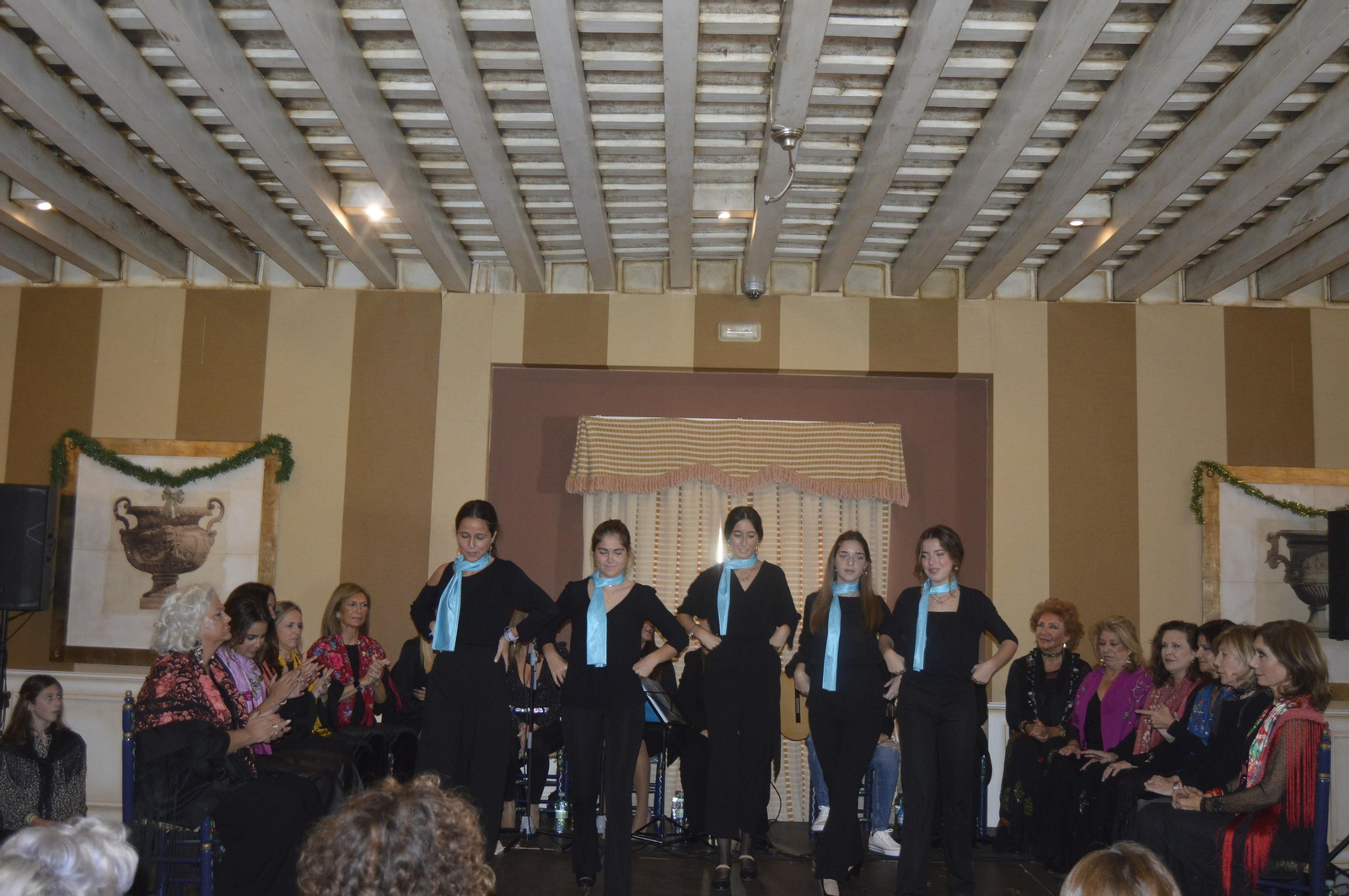 Imágenes de la zambomba de Concha Baras