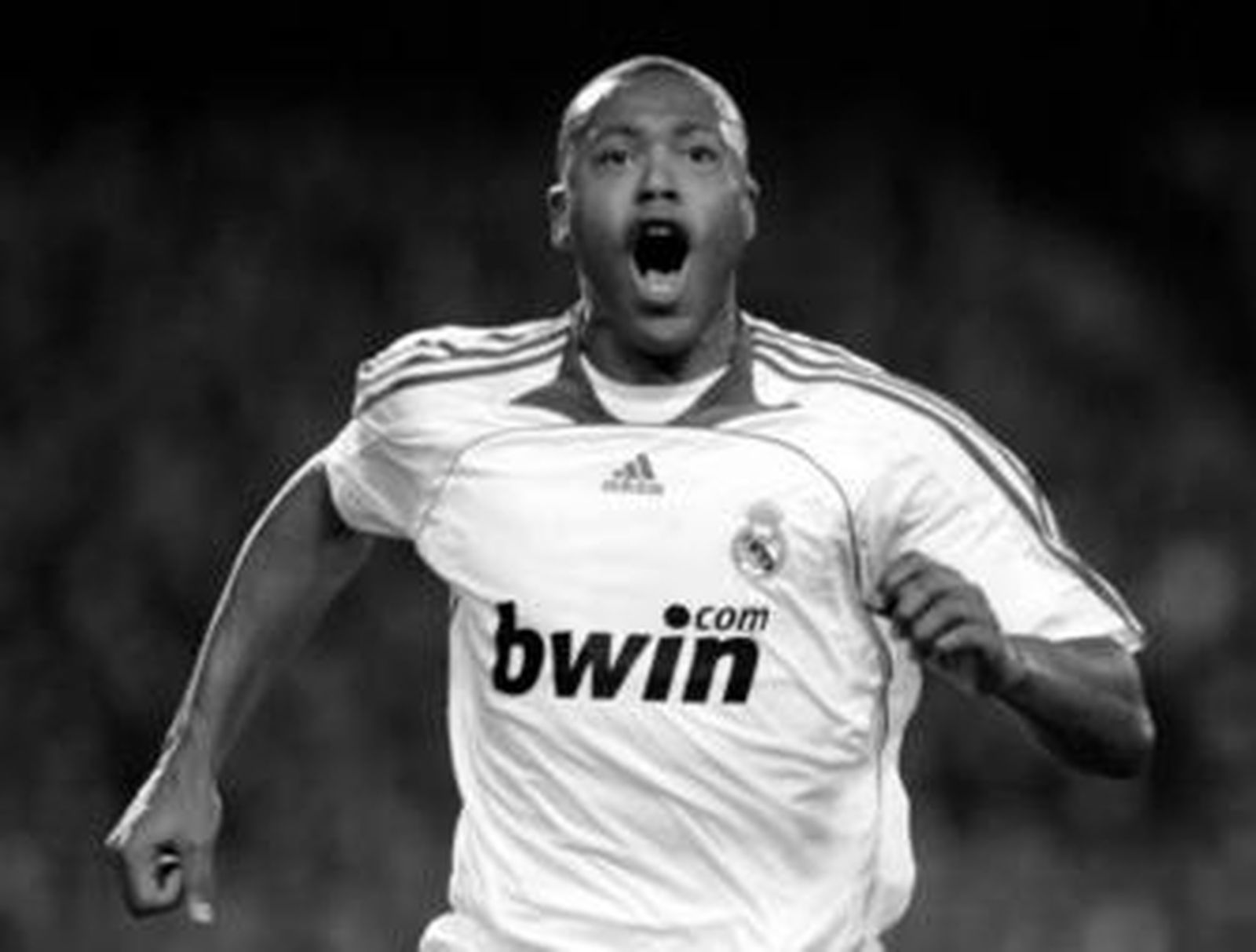 Julio Baptista celebra un gol en un encuentro de la pasada campaña.