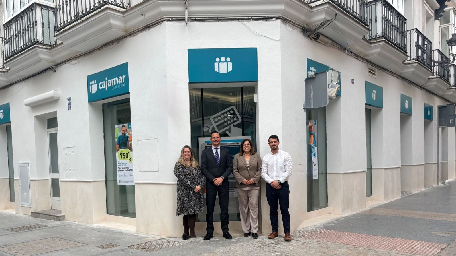 La nueva oficina de Cajamar en El Puerto.