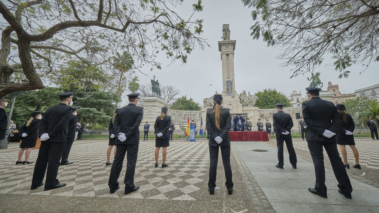 Acto de  juramento de 22 nuevos inspectores de la Policía Nacional en la Plaza de España.