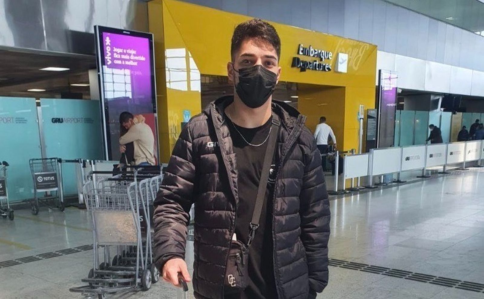 Lucas Perin durante su viaje de vuelta a Córdoba.