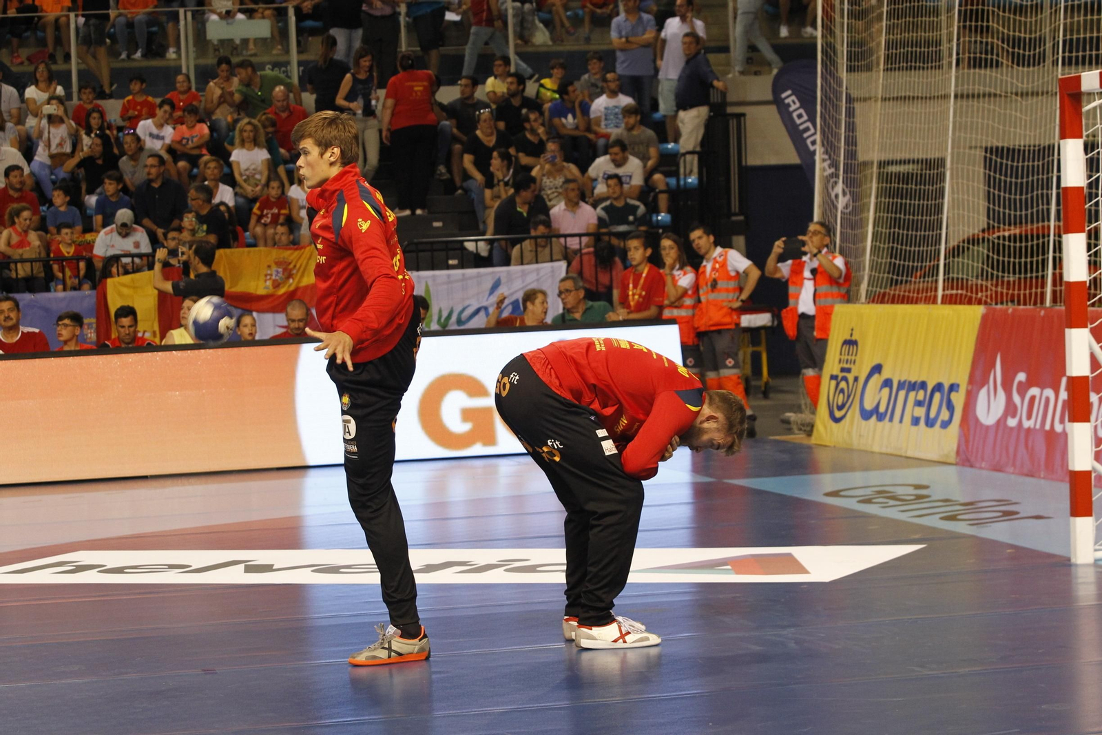 Fotogalería España-Suecia. Balonmano. Palacio Juegos Mediterráneos. Almería
