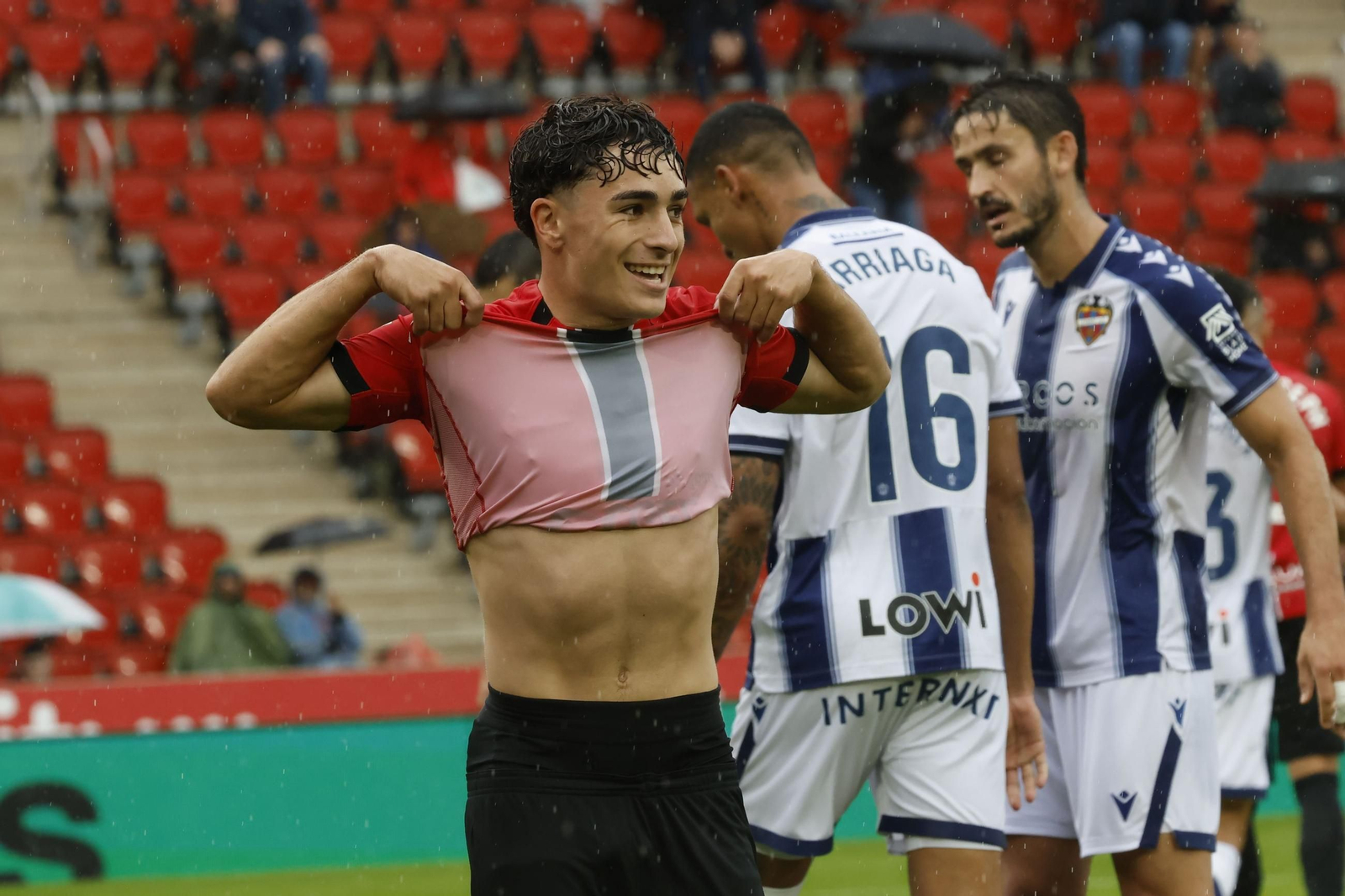 Virgili, en el encuentro de la última jornada ante el Levante en Son Moix.