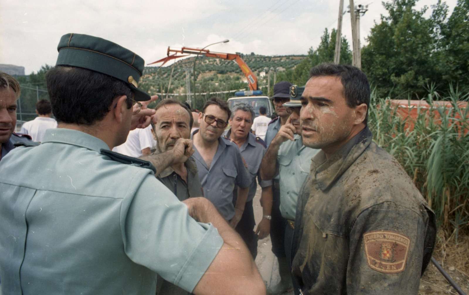 Los efectos de la riada en el Puente de la Sierra.