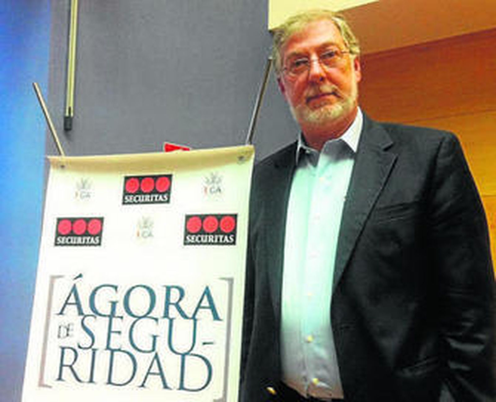 Guilermo Valdés Castellano, ex director del CISEN en México.