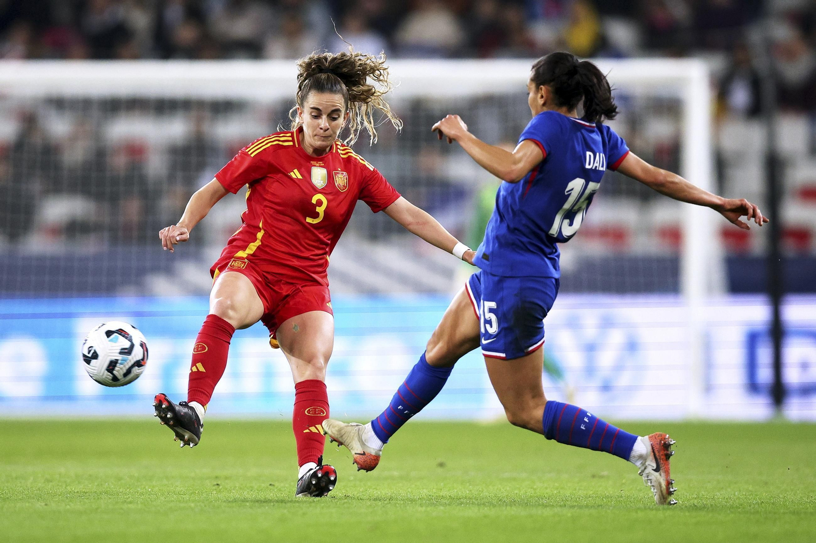 Las fotos de la exhibición de España femenina en Francia