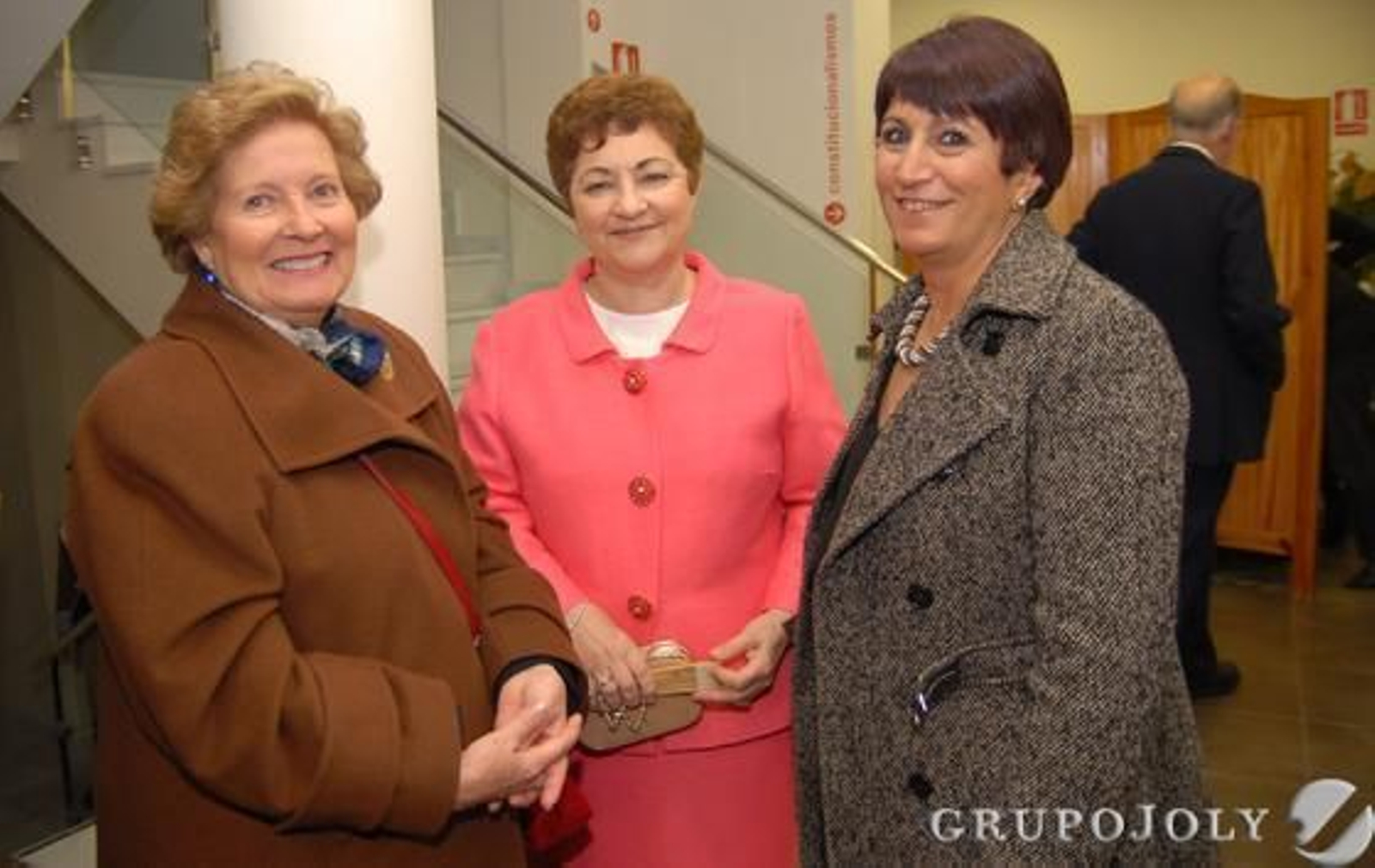 Manoli Asencio Pérez; Perpetua de Paz Aparicio, de APADIS Algeciras; y Ana María Pérez Vargas, de ADACCA.

Foto: Rioja