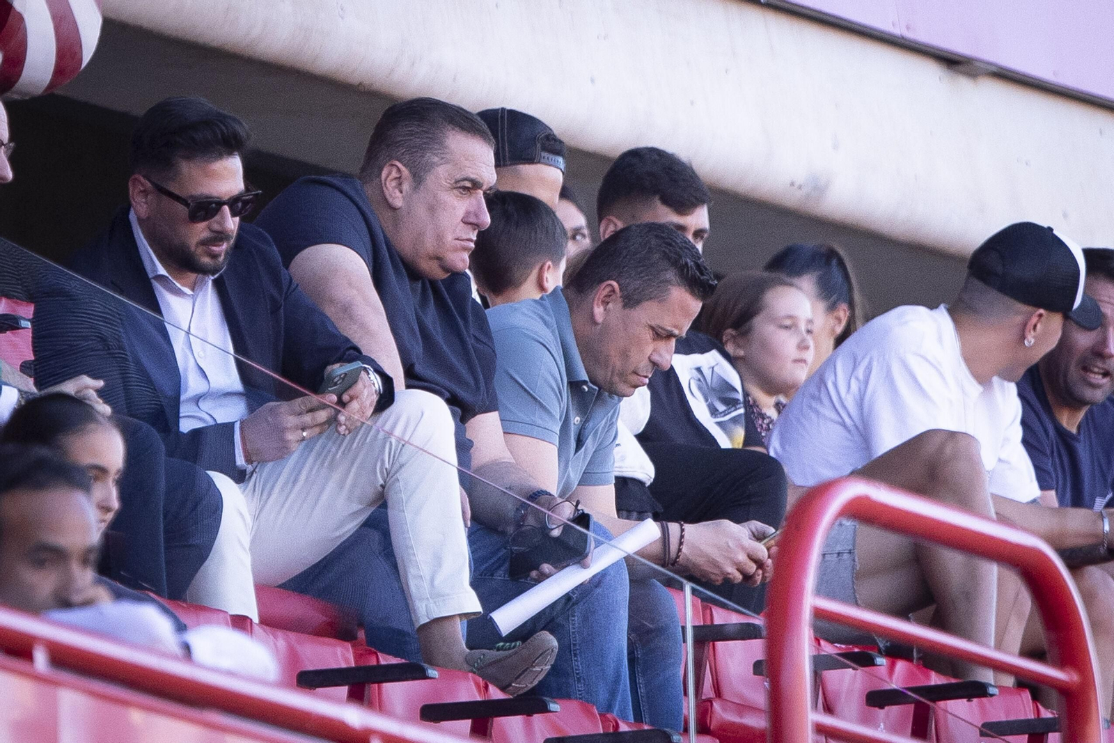 Encuéntrate en la grada de Los Cármenes en el Recre Granada - Recreativo de Huelva Encuéntrate en la grada de Los Cármenes en el Recre Granada - Recreativo de Huelva