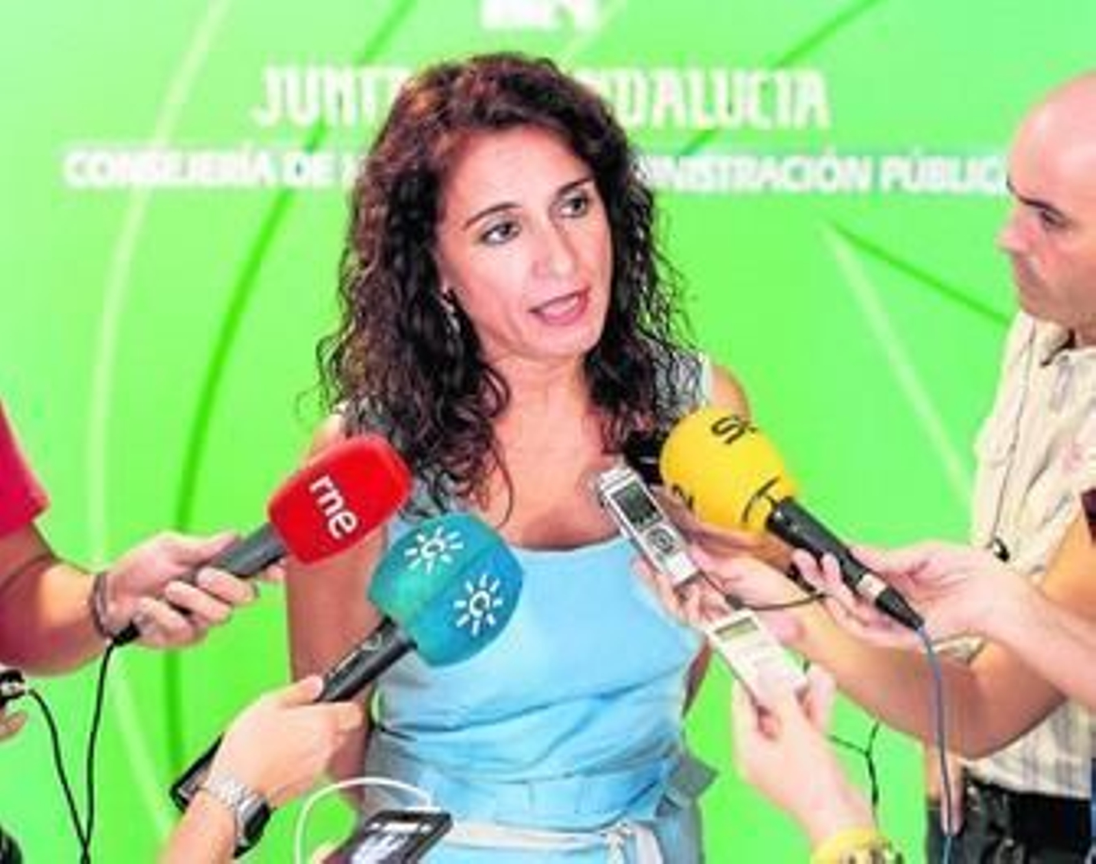 María Jesús Montero, en una declaración ante los periodistas. María Jesús Montero, en una declaración ante los periodistas.