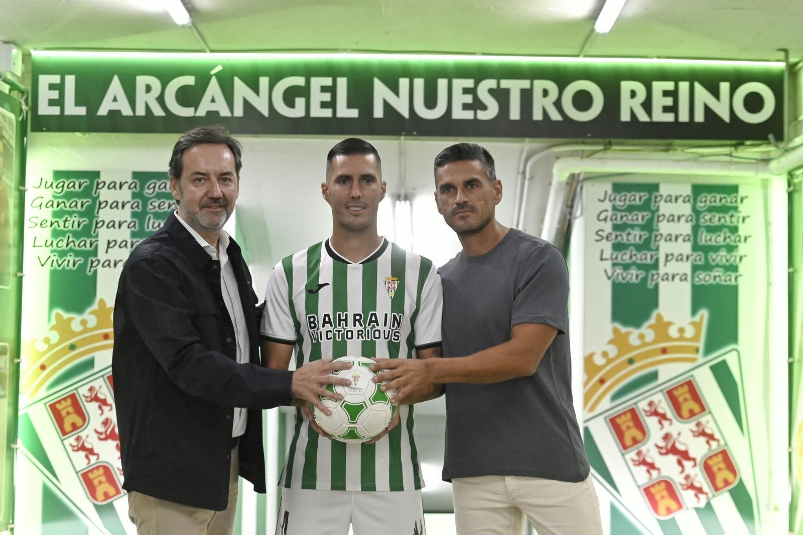 Las mejores fotos de la presentación de Sergi Guardiola y Dalisson como jugadores del Córdoba CF