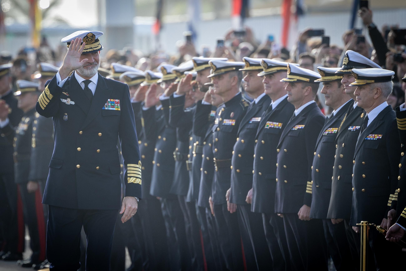 Imágenes de la despedida del 'Elcano' desde Cádiz con la Princesa Leonor como guardiamarina Imágenes de la despedida del 'Elcano' desde Cádiz con la Princesa Leonor como guardiamarina