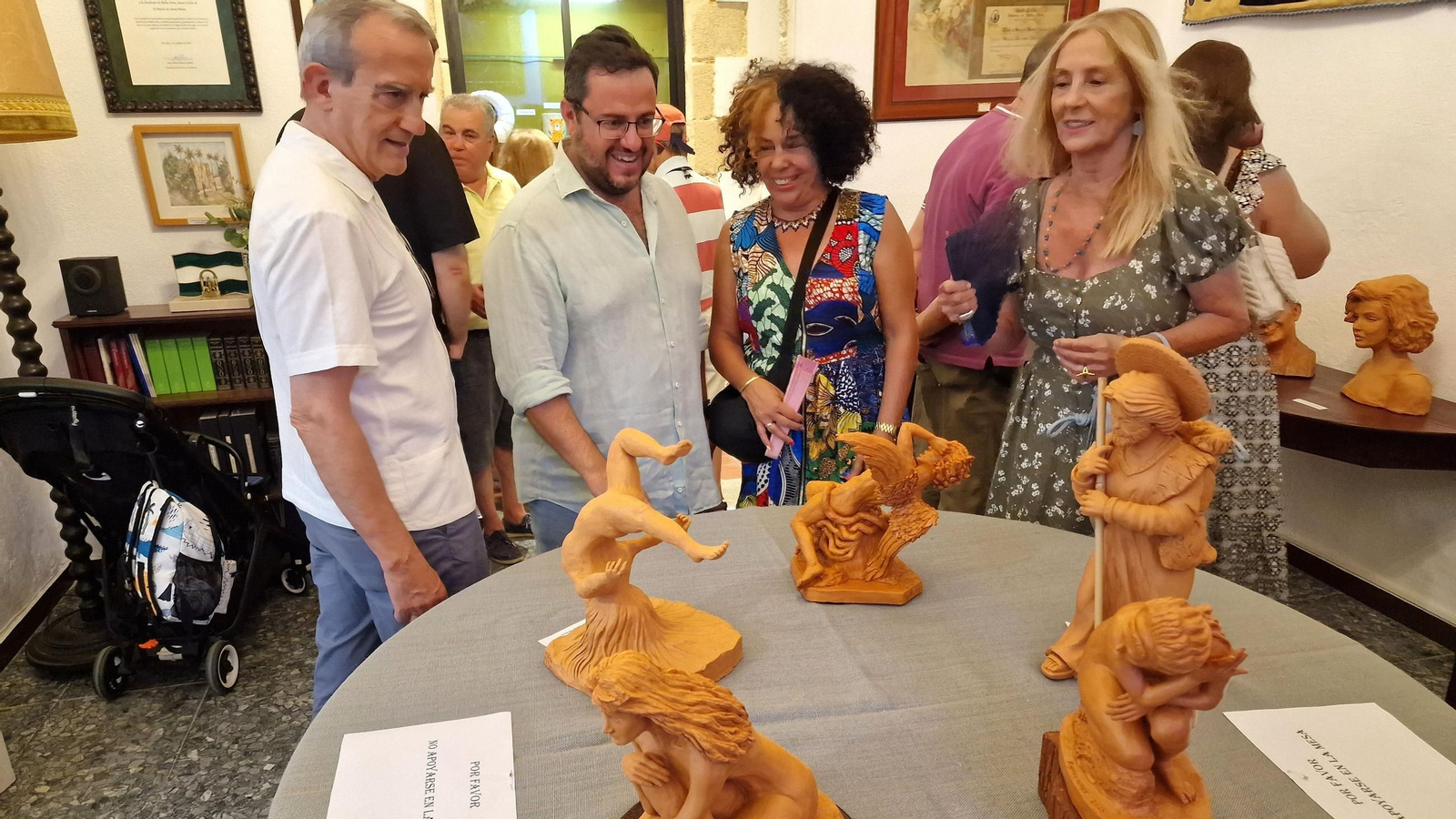 Muestra de trabajos de fin de curso en la Academia de Bellas Artes Santa Cecilia.