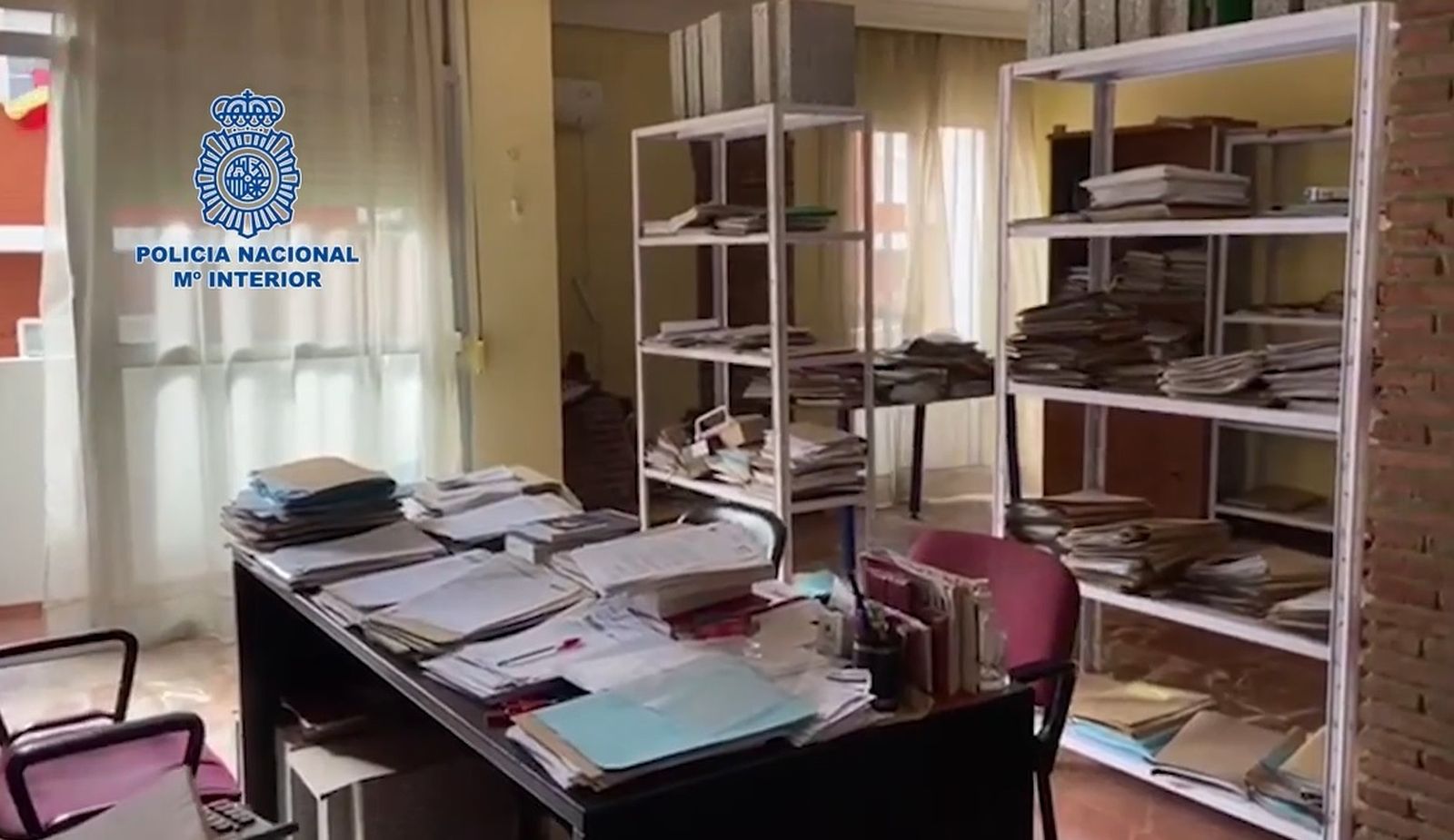 Despacho del gestor detenido en la operación Villa por favorecimiento de la inmigración ilegal