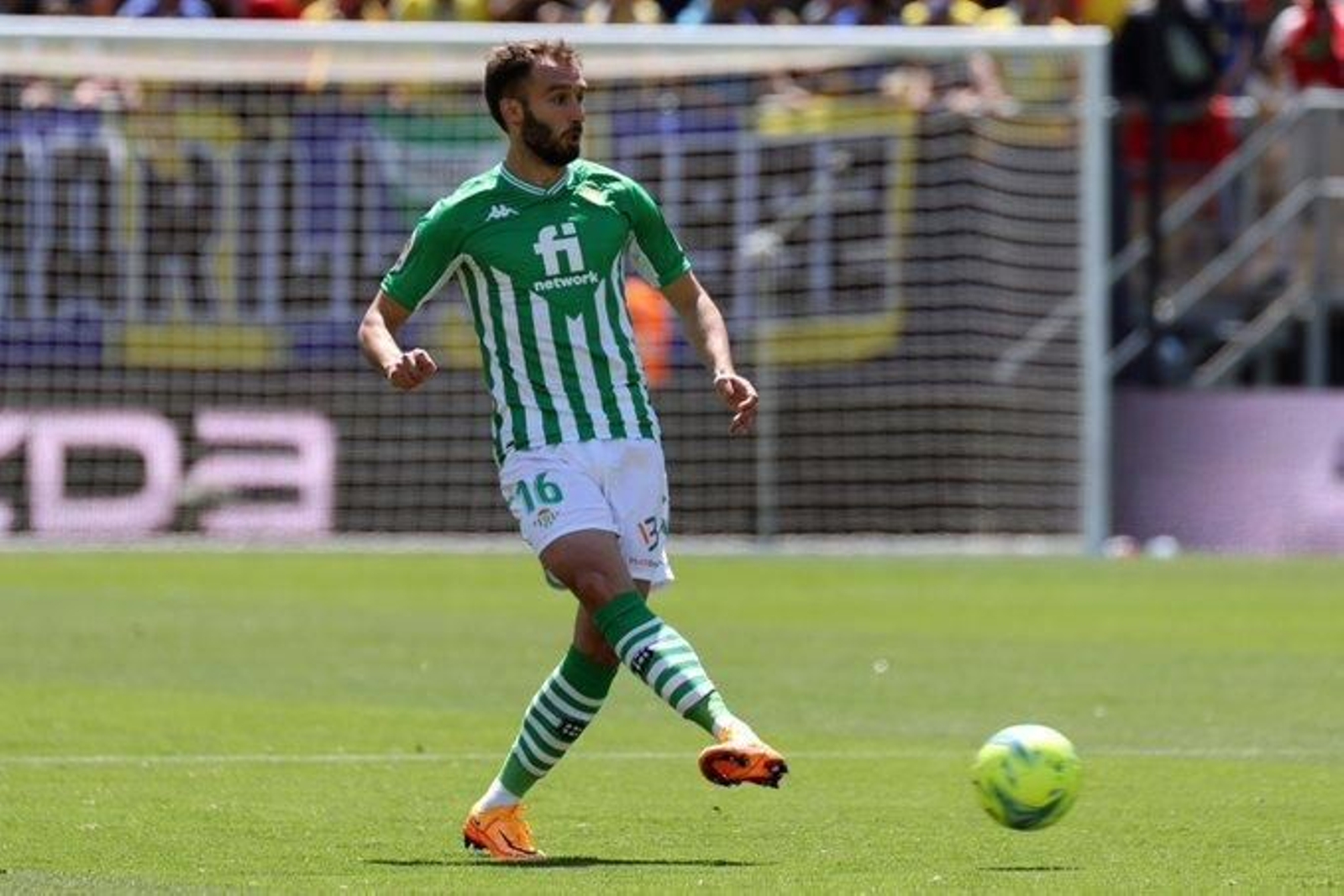 Pezzella, en un momento del partido.