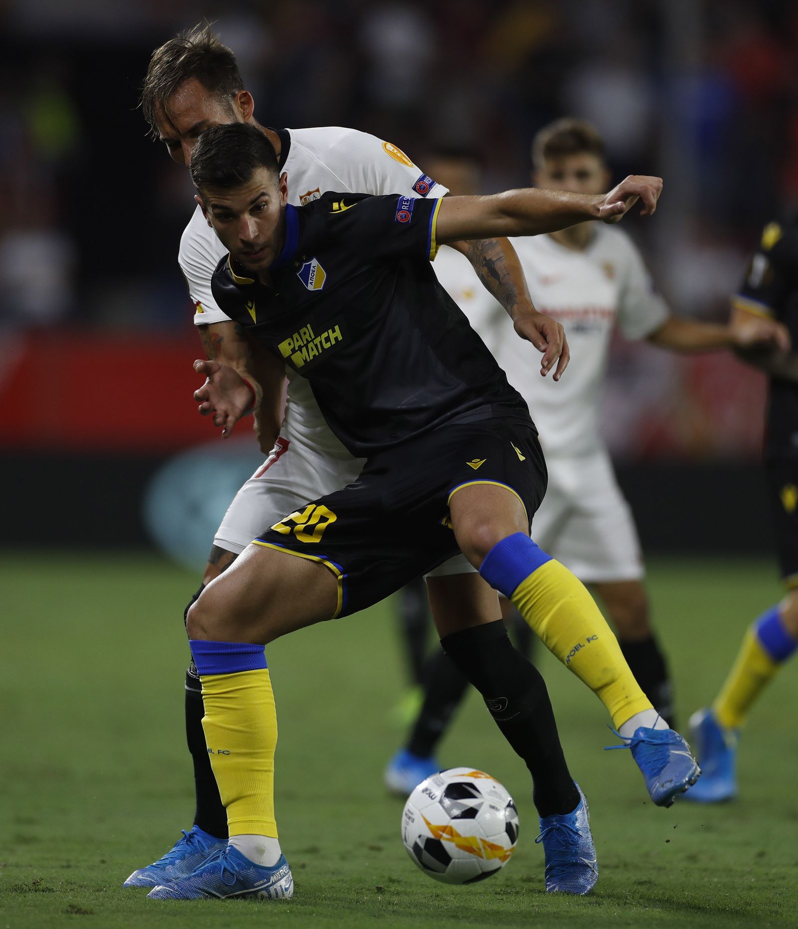 Las fotos del Sevilla-Apoel