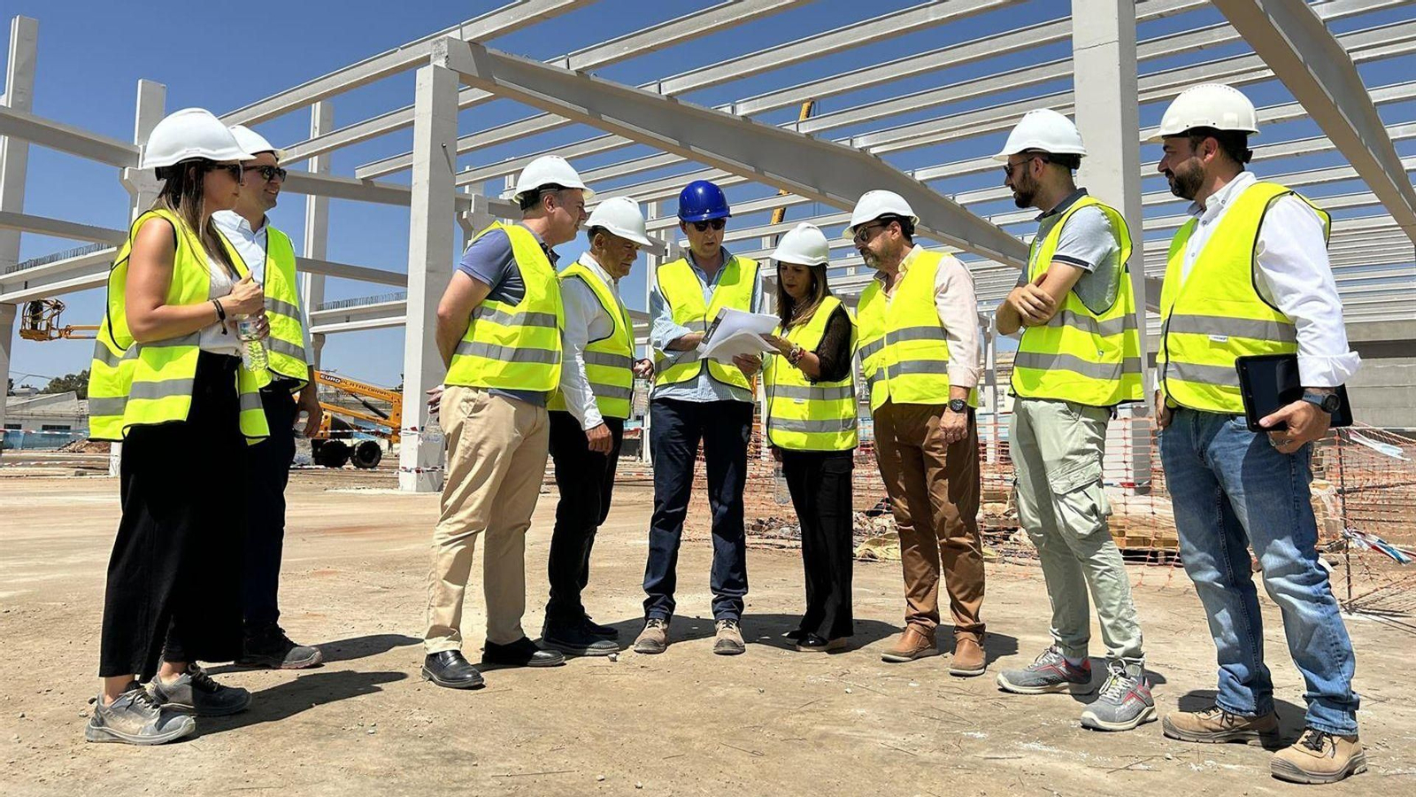 Visita a las obras de la nave de la multinacional china Desay SV.