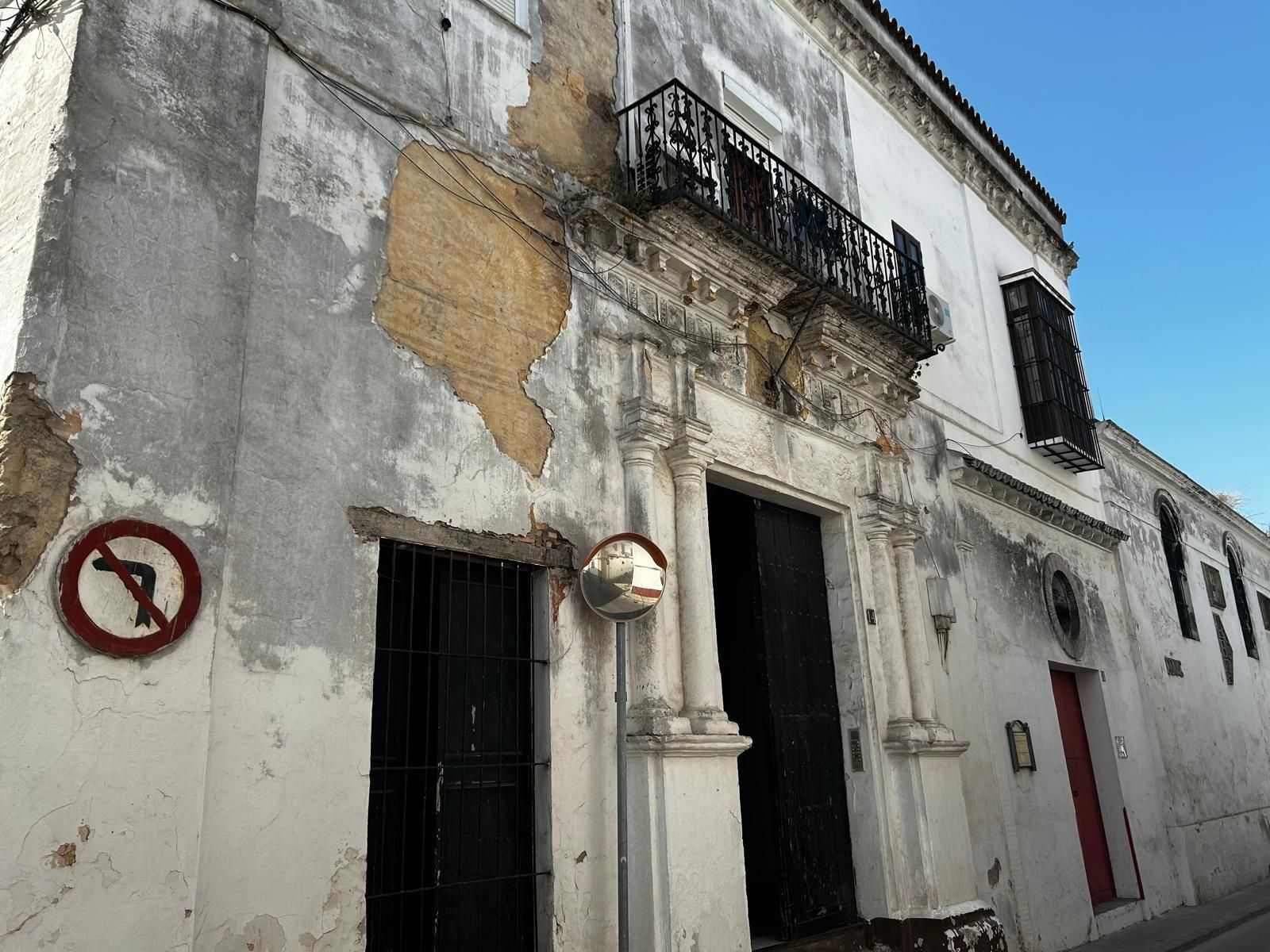 Edificio de viviendas autonómicas de Luis de Eguílaz.