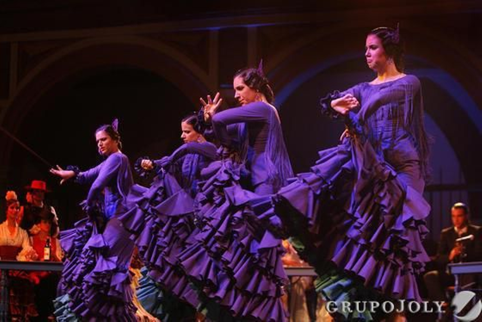 'Aquellos cafés cantantes'.

Foto: Ó. Barrionuevo y R. A. Butelo