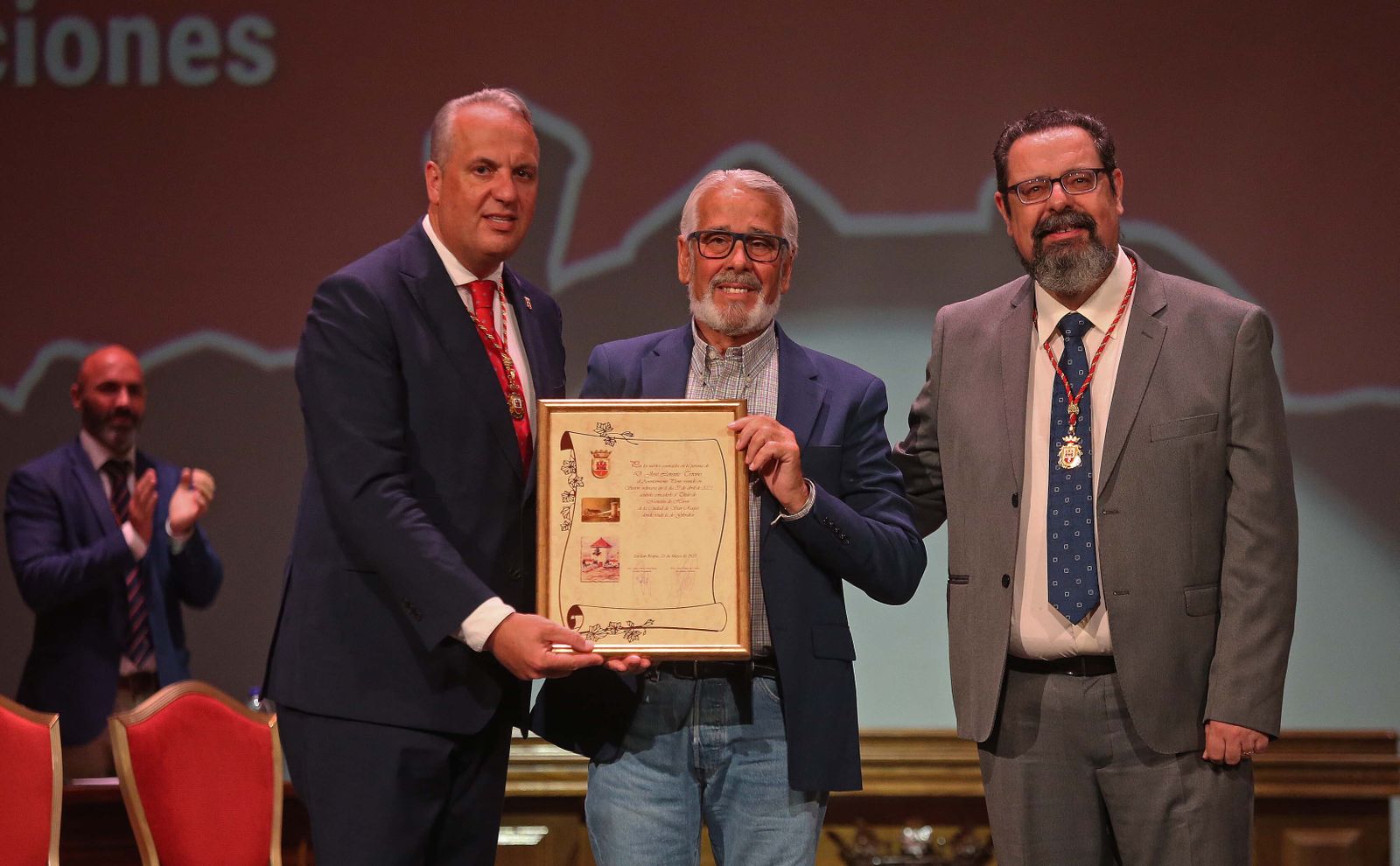 Fotos del pleno institucional de honores y distinciones por el 317º aniversario de San Roque