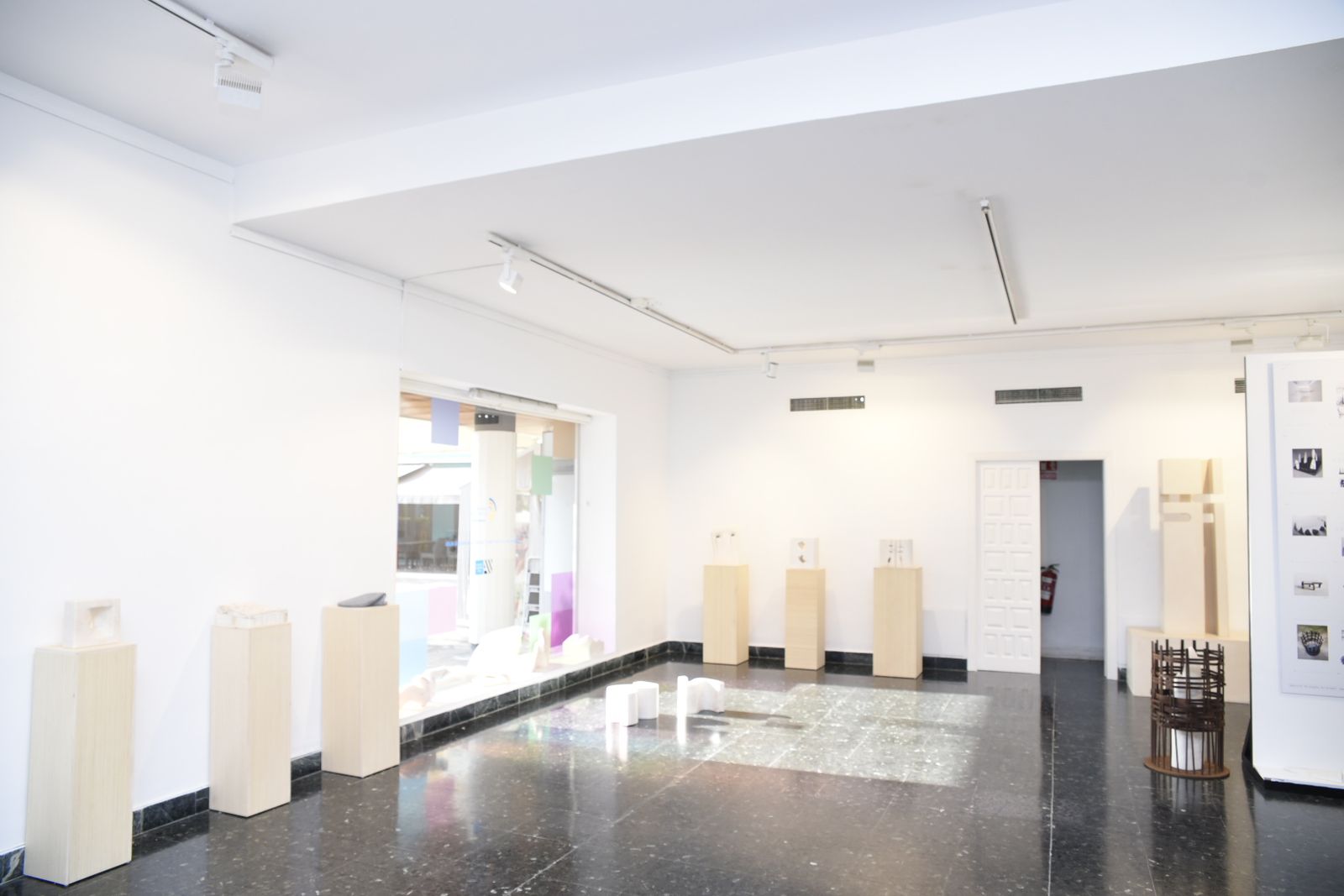 Fotos de la inauguración de exposición en la galería Manolo Alés en La Línea