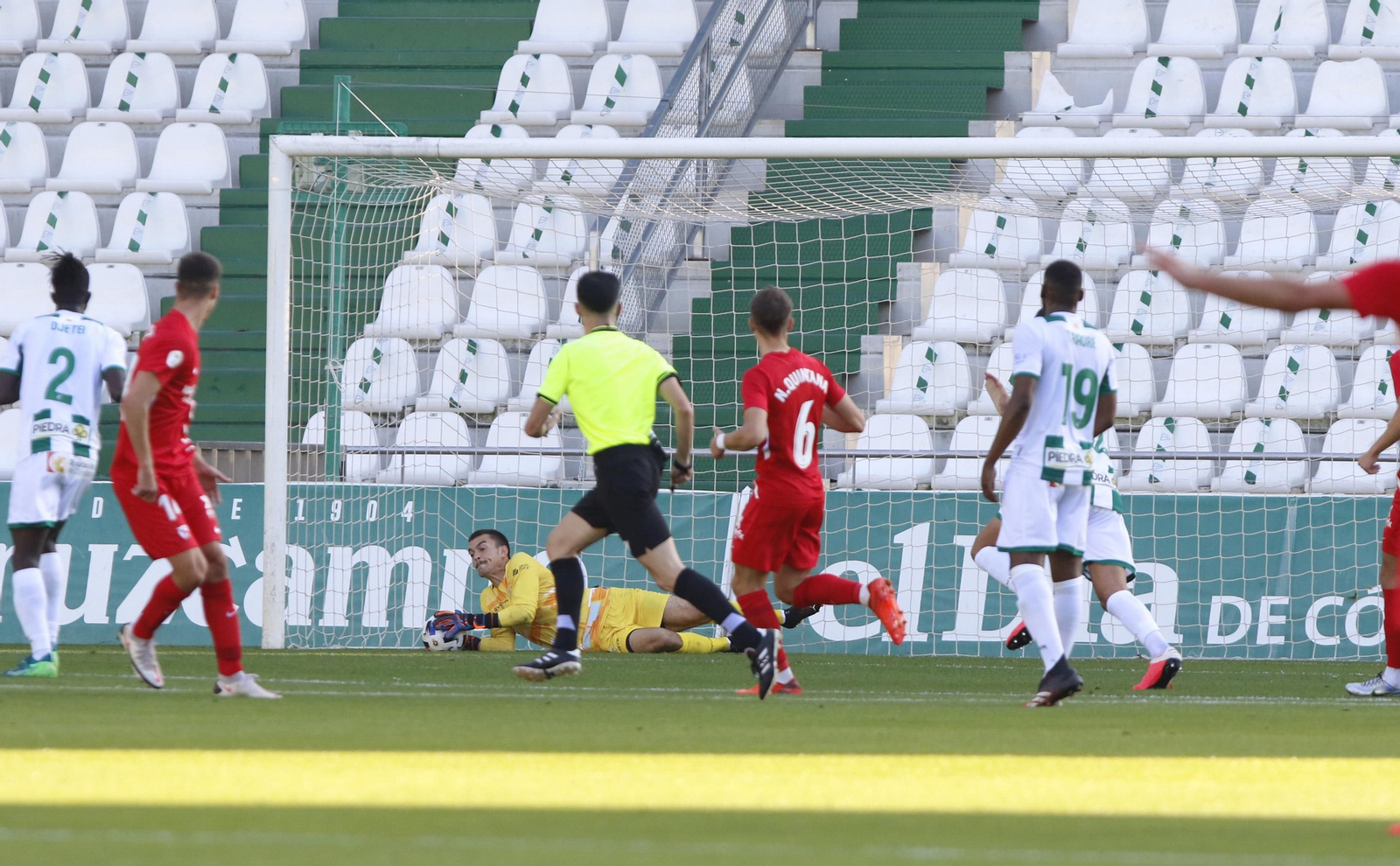Las imágenes de la derrota del Córdoba CF ante el Sevilla Atlético