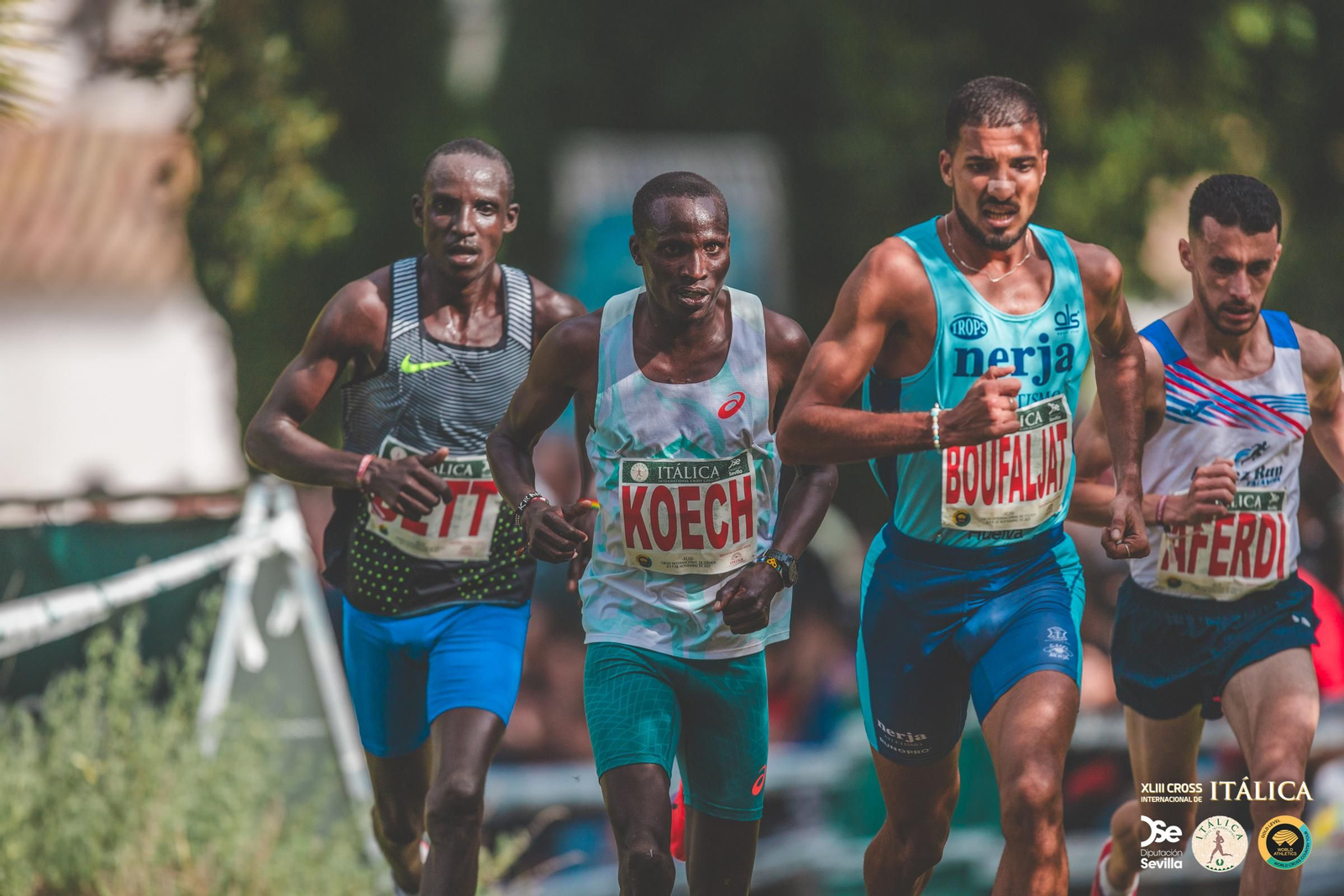 Búscate en las fotos del Cross de Itálica 2025 | 12