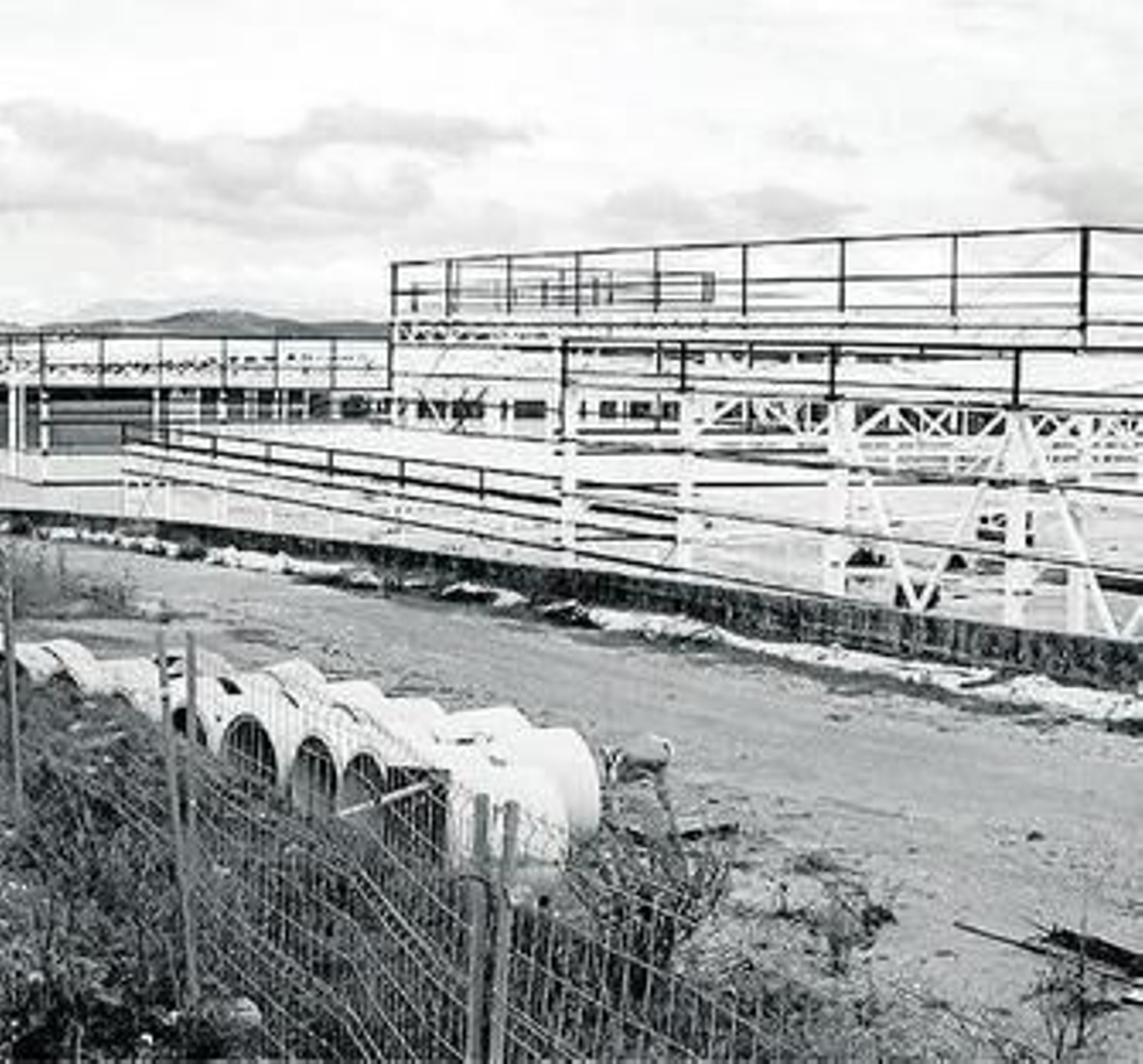 Imagen de las obras del polígono desierto.
