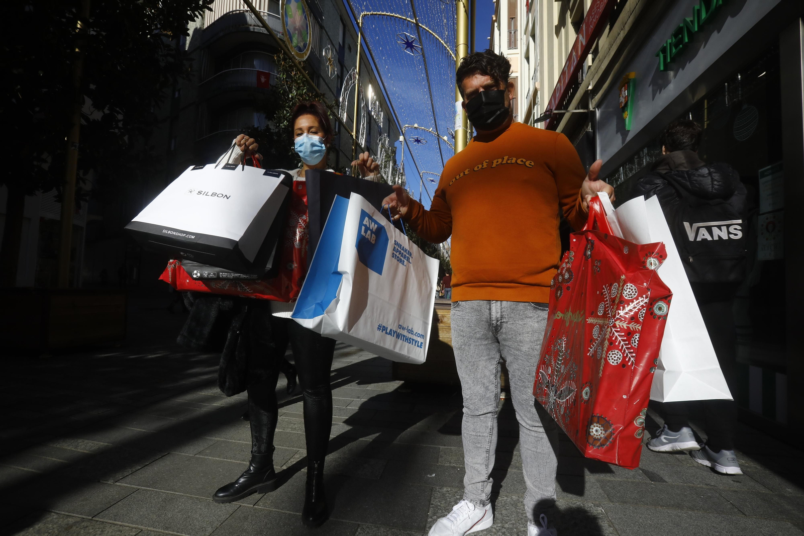 Los últimos días para comprar los regalos de Reyes, en fotografías