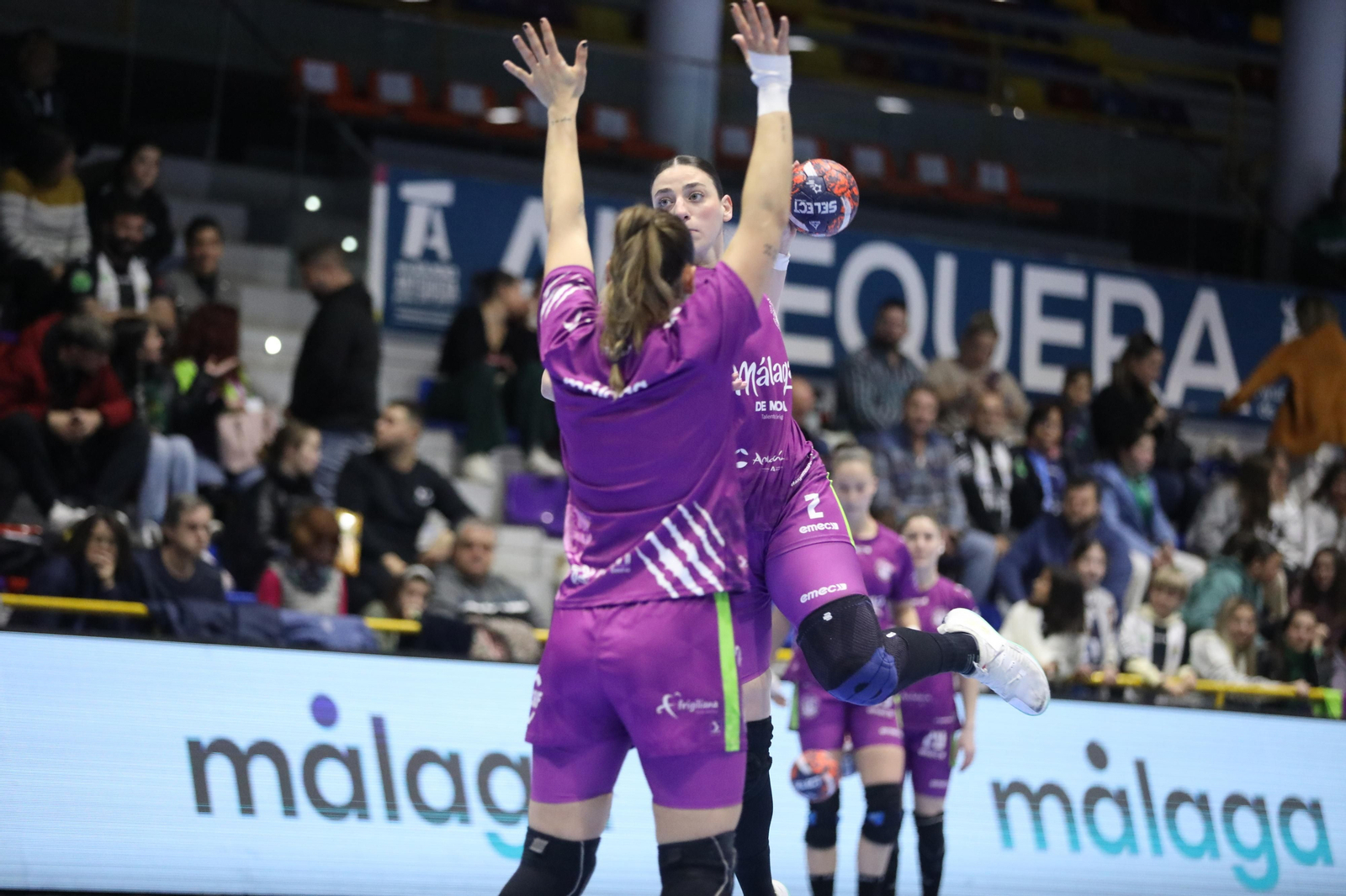 El Costa del Sol Málaga - Targu Jiu de la EHF European League, en fotos
