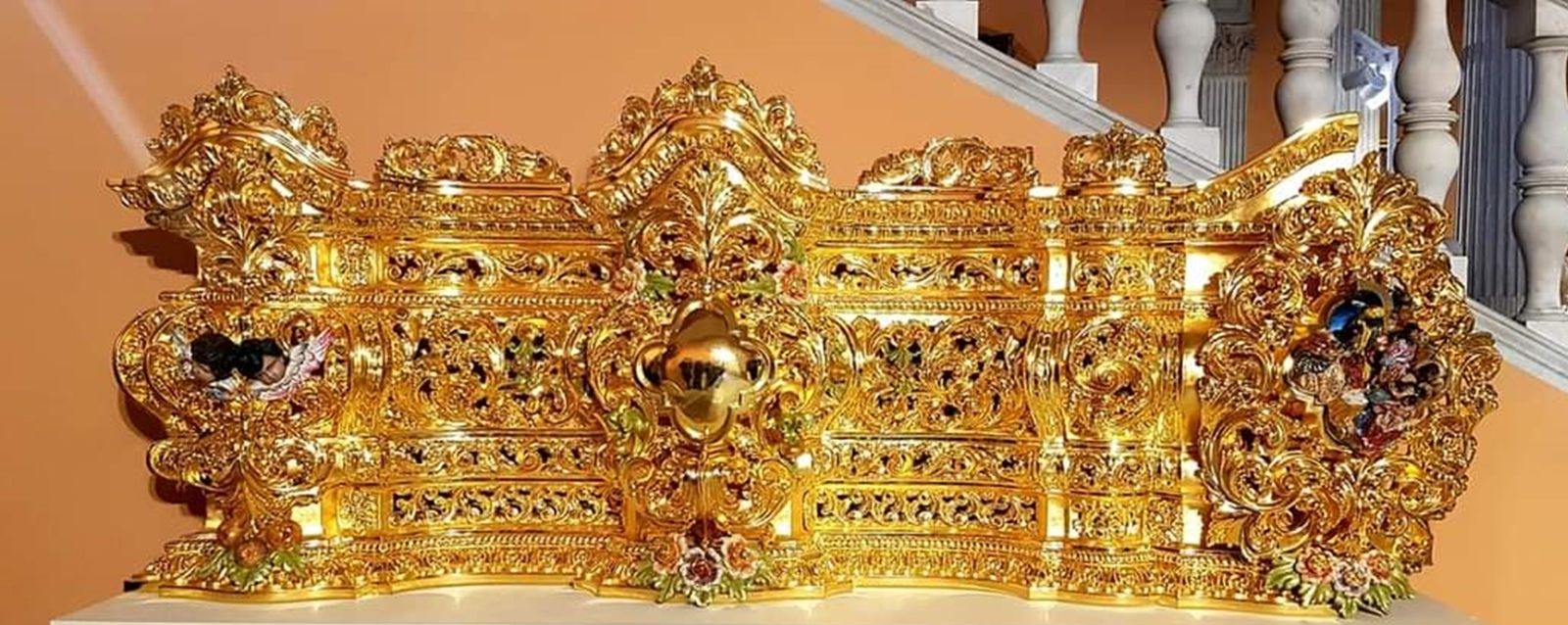 Parte de la talla de misterio de la Paz de Fátima.