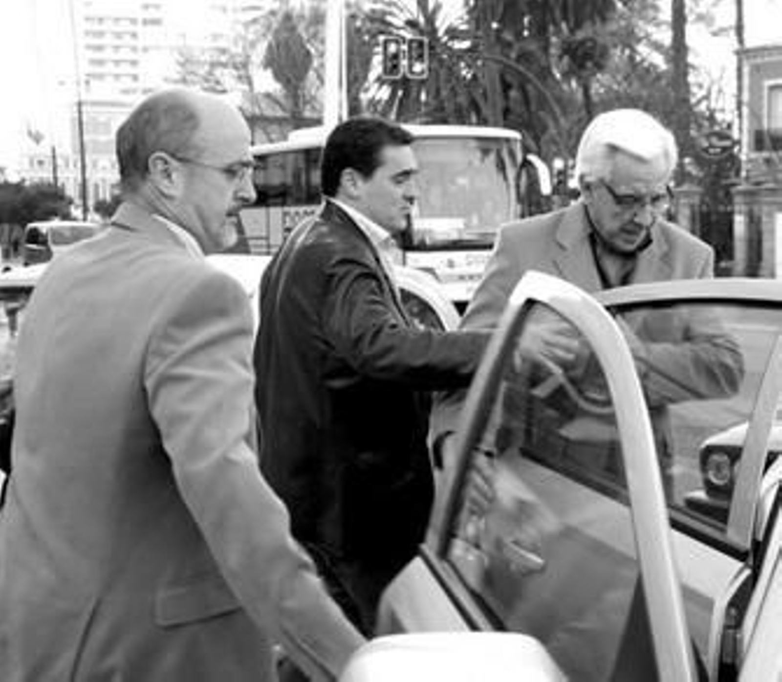 El jefe provincial de Tráfico, el jueves tras el registro de las instalaciones de su departamento.