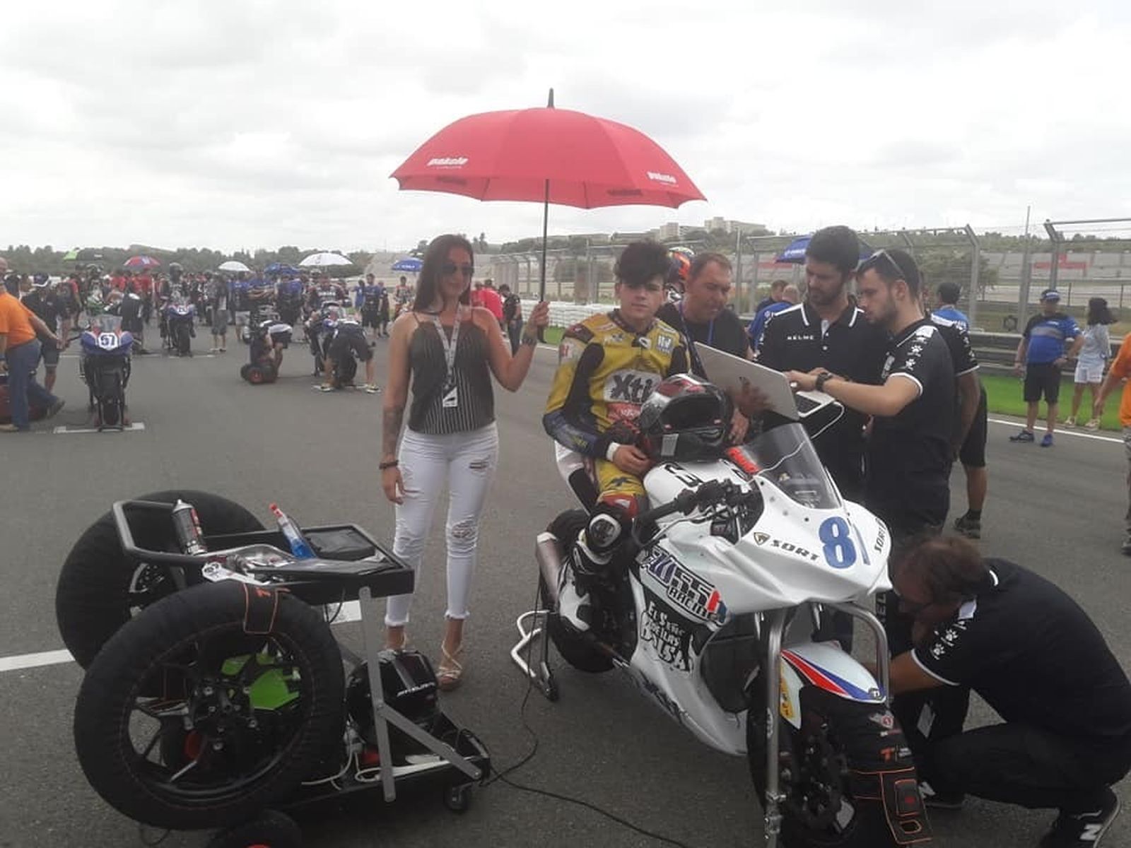 Fau Cañero rueda hoy con una moto3 de Héctor Faubel