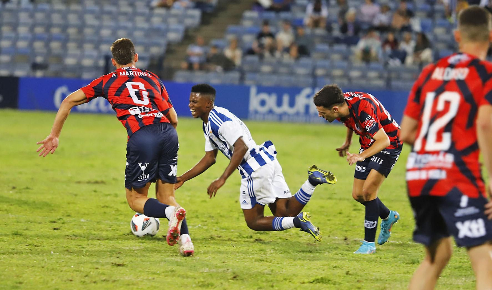 Imágenes del partido entre el Recreativo de Huelva y Yeclano