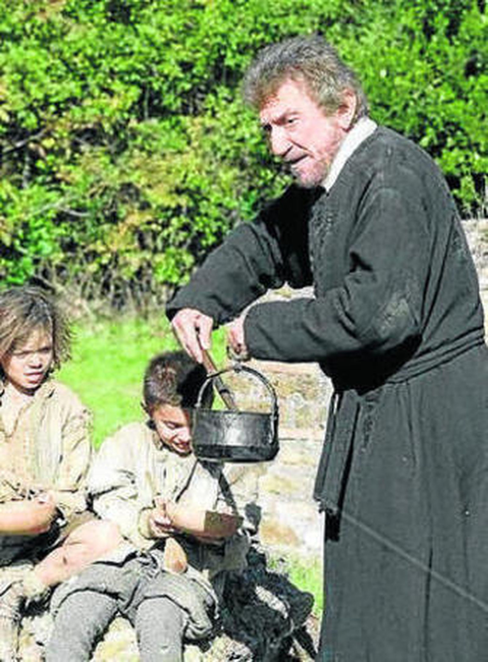 Gigi Proietti como Felipe Neri.