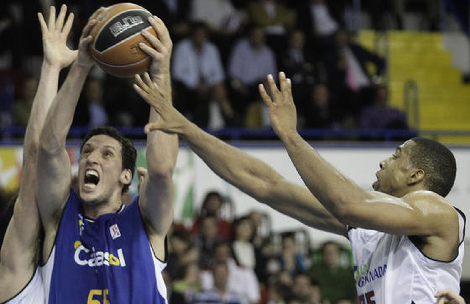 El Cajasol no logra imponerse al Granada.

Foto: Antonio Pizarro, EFE