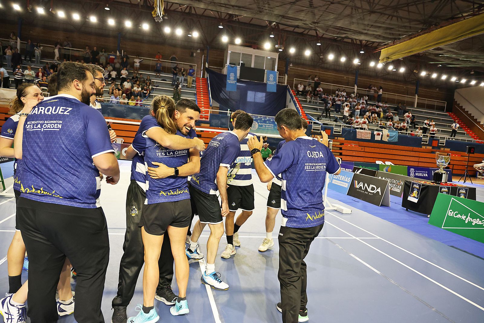 Imágenes de la final de liga de bádminton entre el IES La Orden y La RInconada