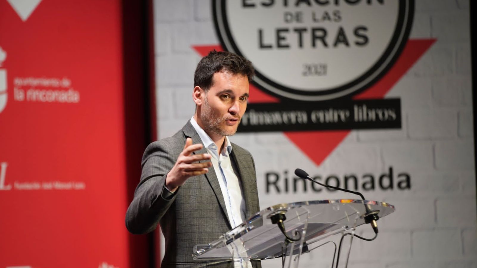 Pregón de la Feria del Libro de La Rinconada a cargo de Julio Muñoz Gijón, 'Rancio Sevillano'.