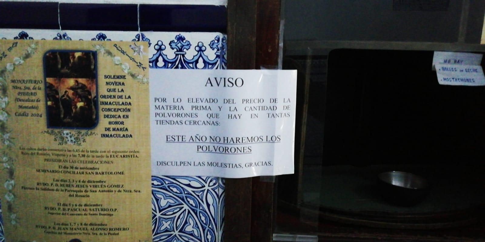 Cartel colocado junto al torno del convento y que informa de que este año no se venderán polvorones.