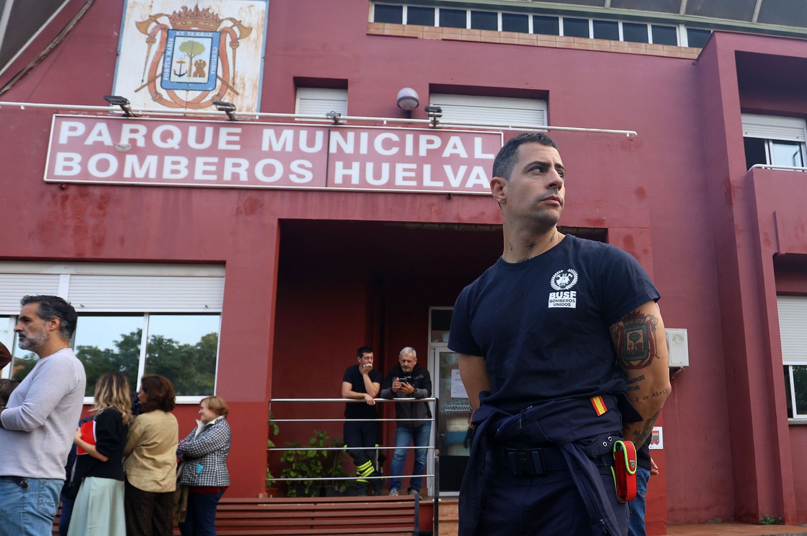 Imágenes de la partida de los bomberos de BUSF Huelva hacia Valencia