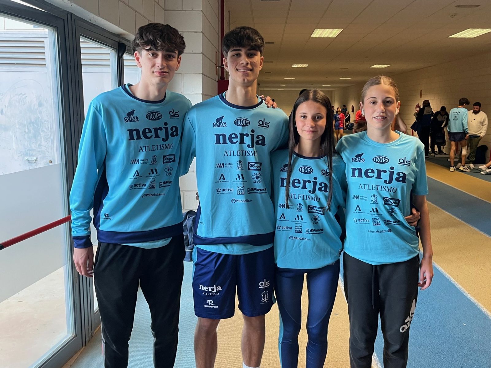 Algecireños del Cueva de Nerja.