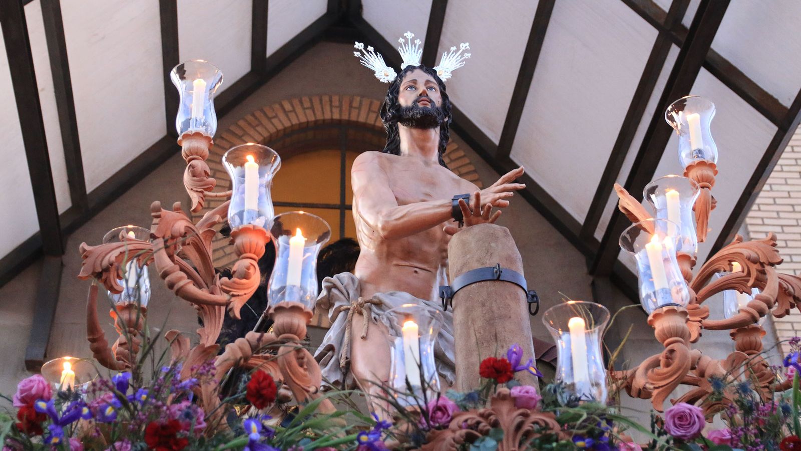 El Cristo de la Paz gana la calle.