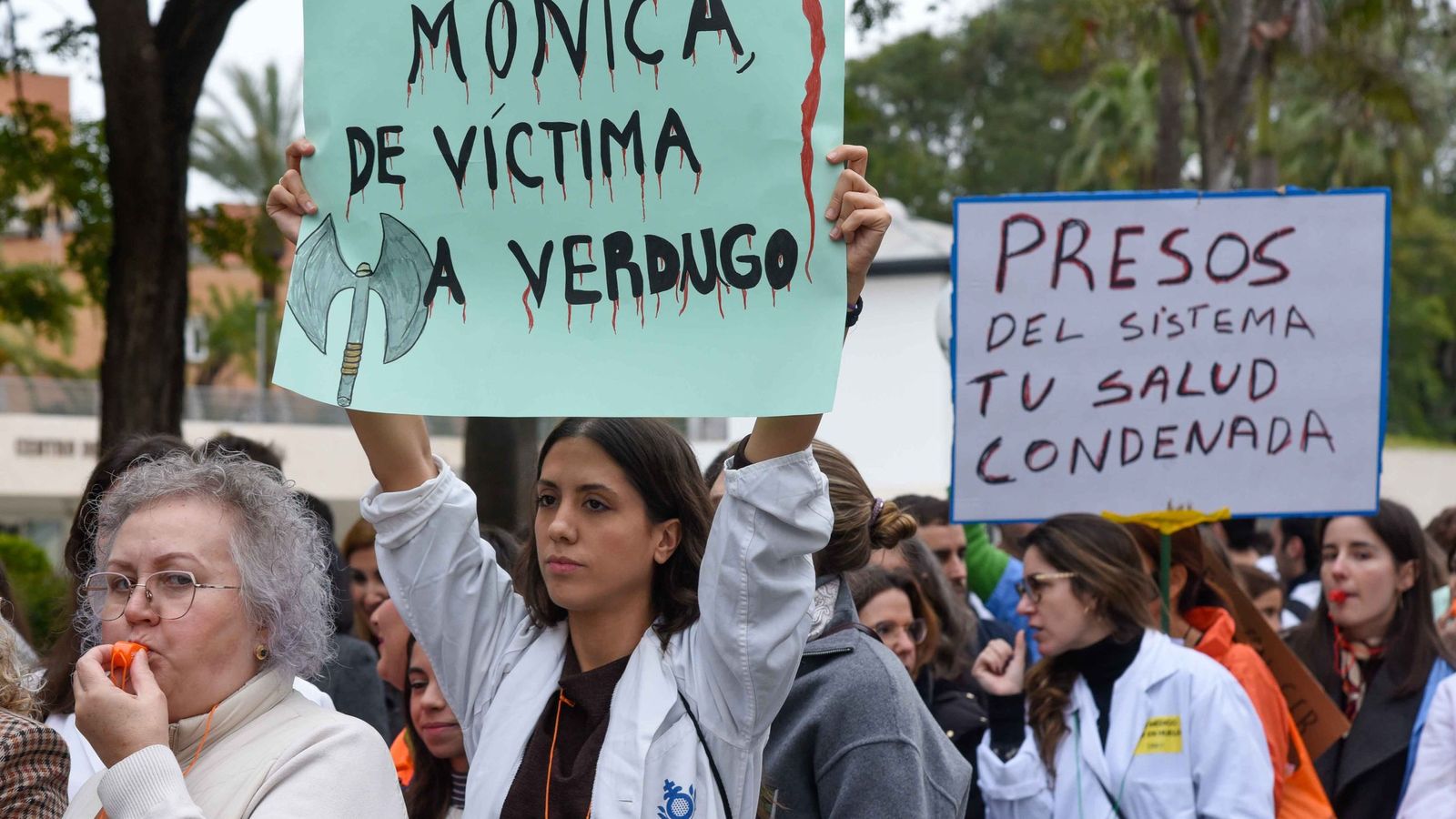 La manifestación por la huelga médica nacional, en imágenes