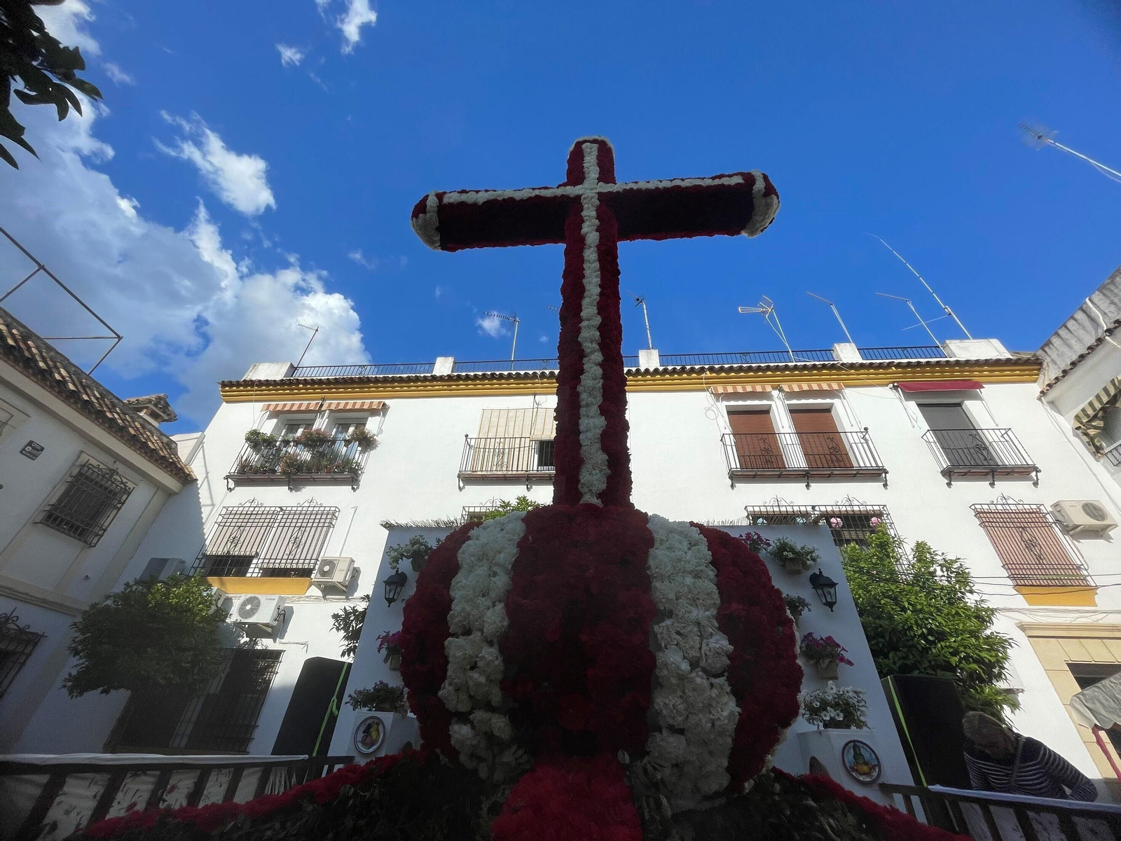 Cruz de la Hermandad de Nuestro Padre Jesús Nazareno. Las Cruces ganadoras del concurso municipal de Córdoba 2024, en imágenes