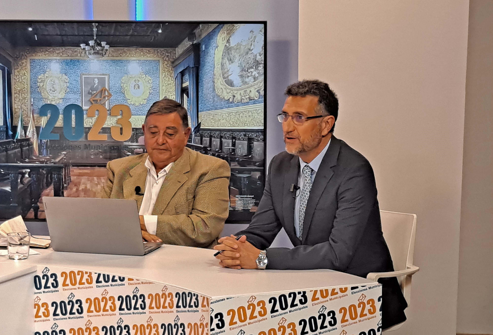 Fotos del debate electoral en Onda Algeciras Televisión
