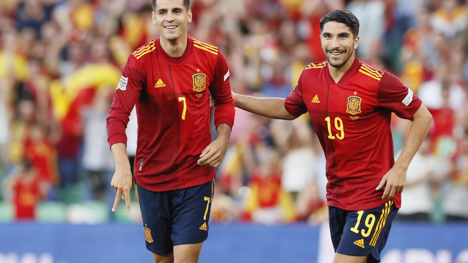 Carlos Soler junto a Morata, el pasado jueves en Heliópolis.