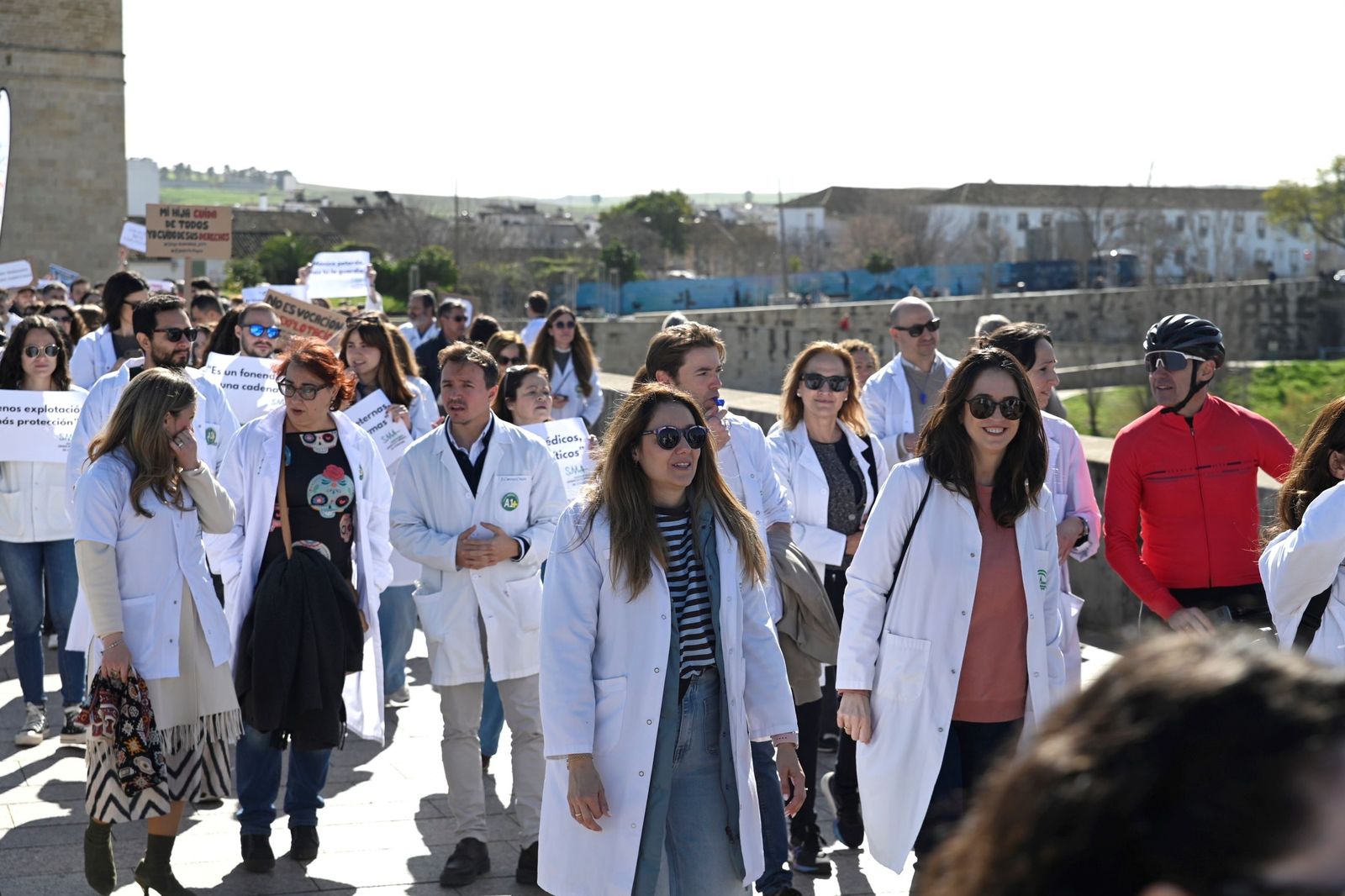 La Marcha de Batas Blancas de los Médicos de Córdoba