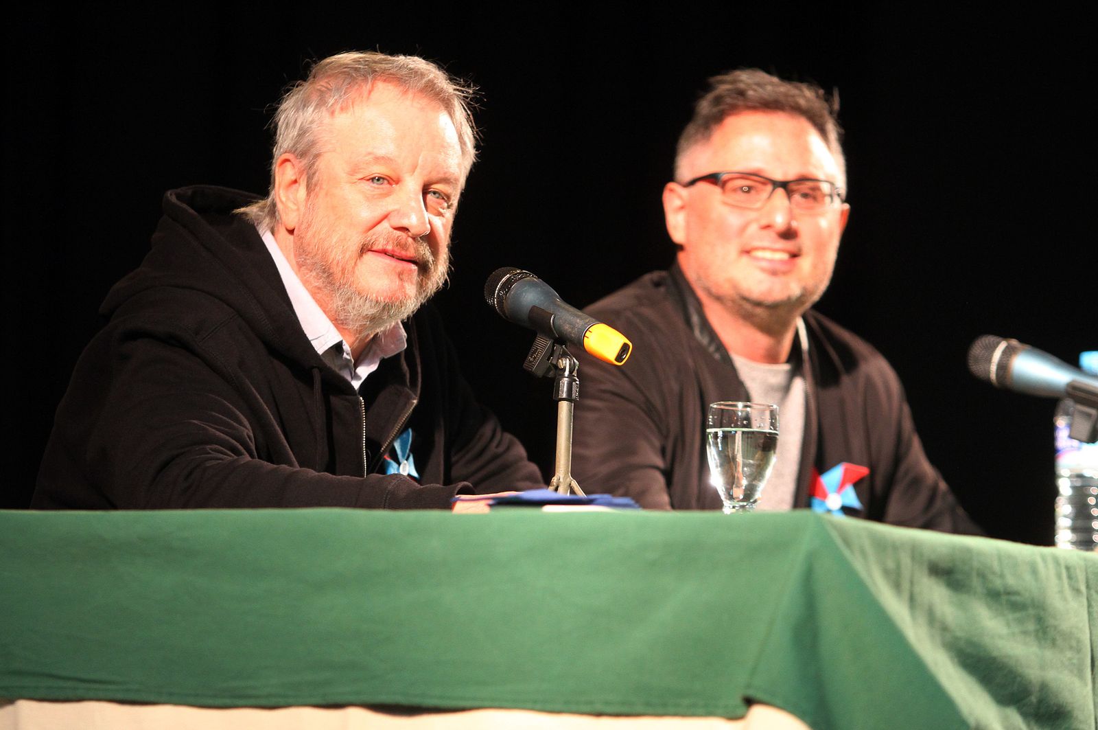 Imágenes de la entrega a Francisco Regueira del Premio Cine y Valores de Huelva Información