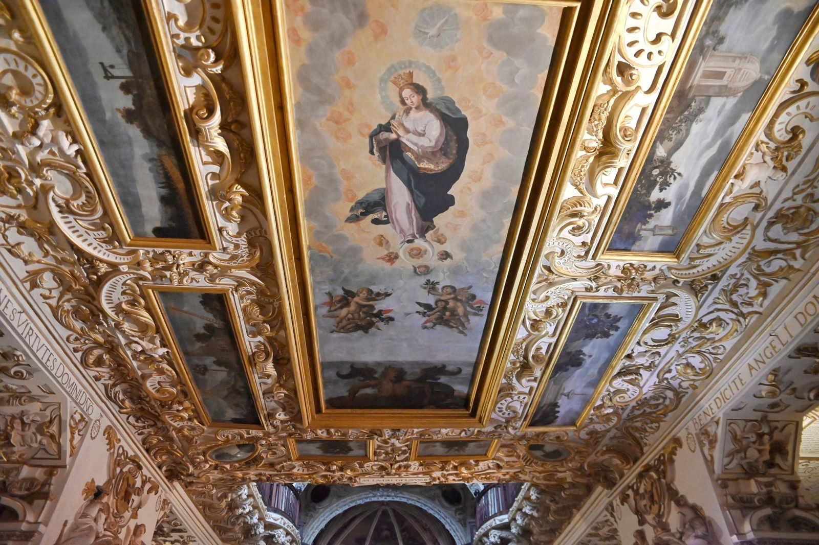 Las mejores fotografías de la majestuosa iglesia de San Agustín de Córdoba